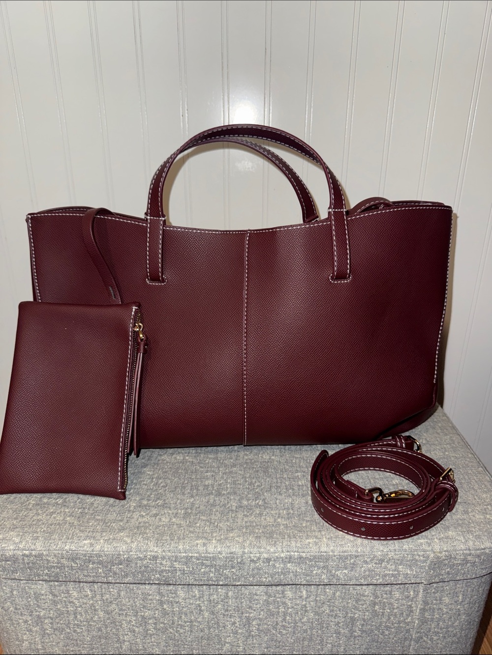 Classic Tote Bag in Deep Burgundy